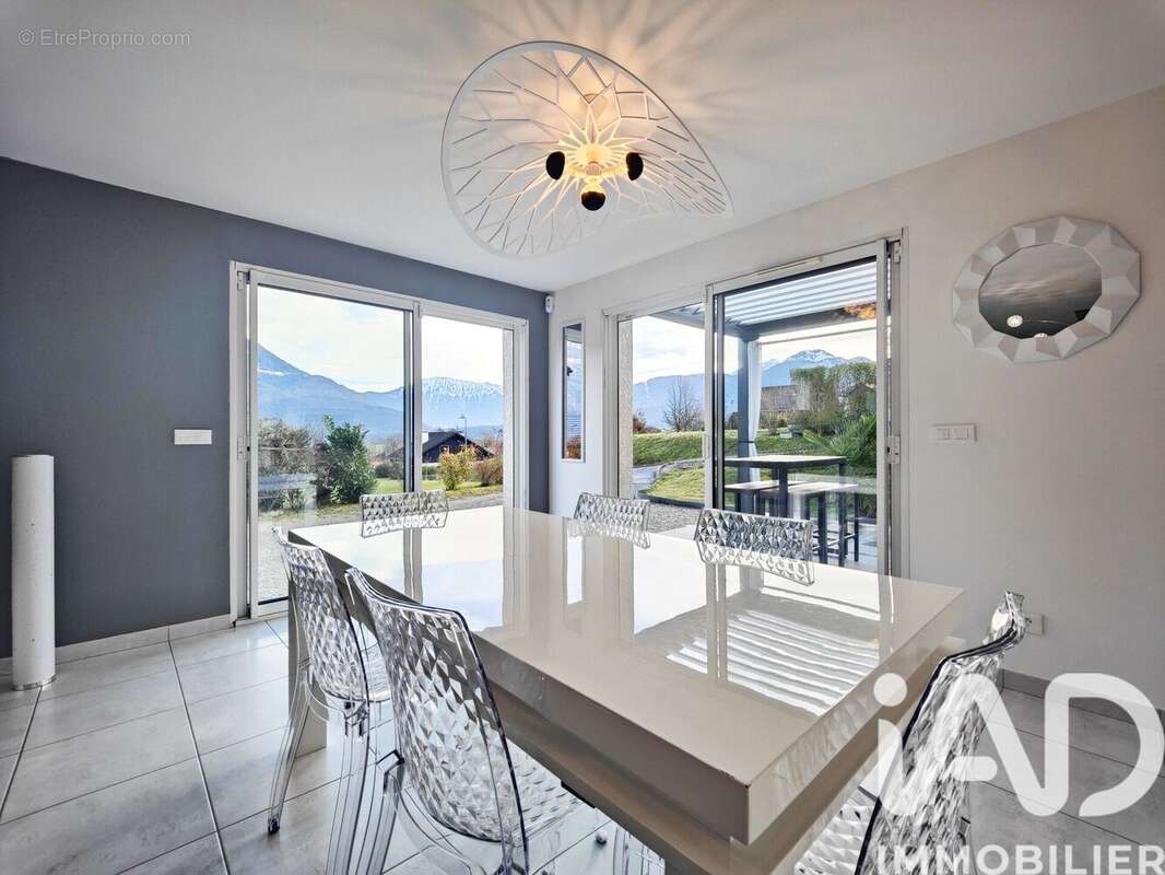 Photo 8 - Maison à LATHUILE