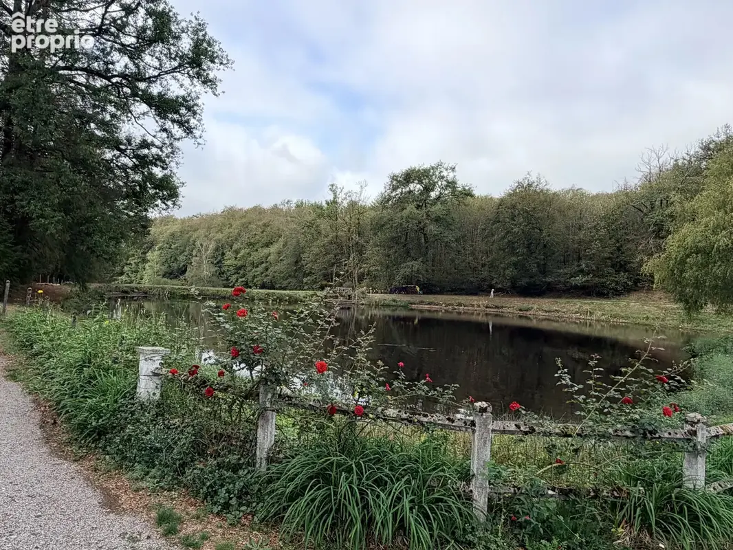 Une vue imprenable sur le lac, le tout dans un pavillon indépendant niché au cœur de magnifiques jardins privés. - photo 23