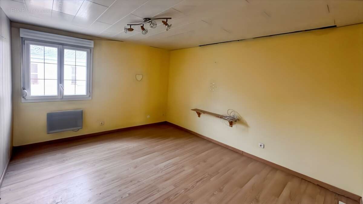 Maison à vendre 9 pièces JUNIVILLE (08) - photo 15