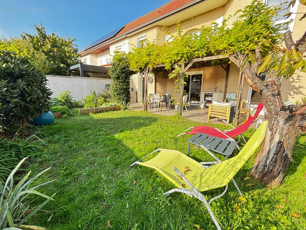 Maison à VILLEFONTAINE