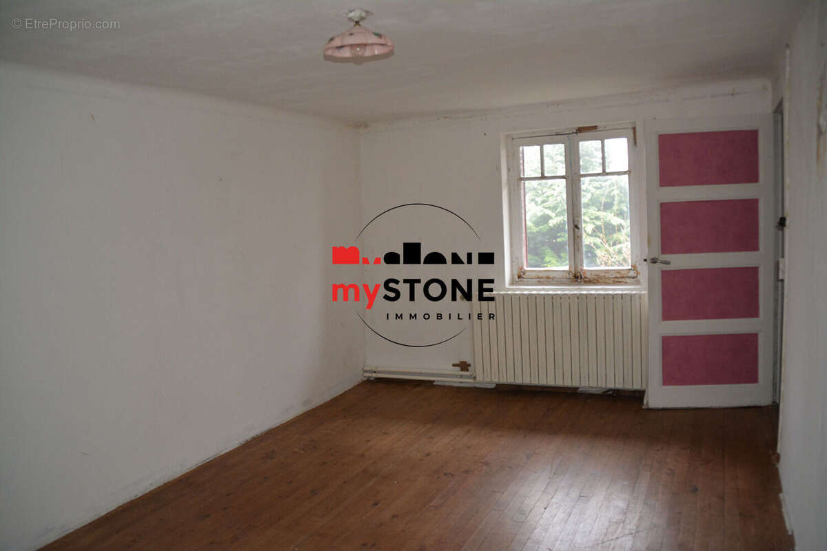 Maison à SAINT-MARCEL