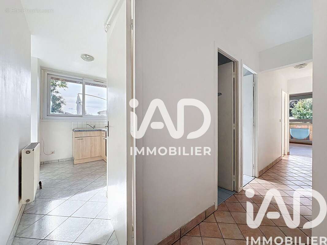 Photo 3 - Appartement à GRETZ-ARMAINVILLIERS