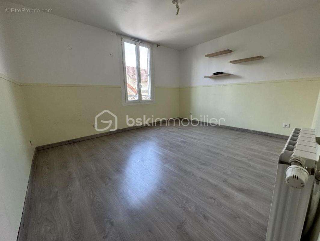 Maison à SAINT-GERMAIN-LES-CORBEIL