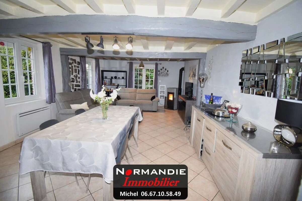 Maison à FRESQUIENNES