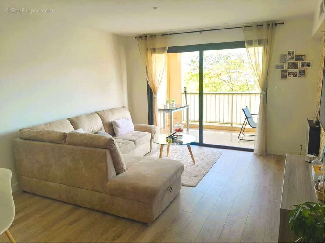 Appartement à LE CANNET