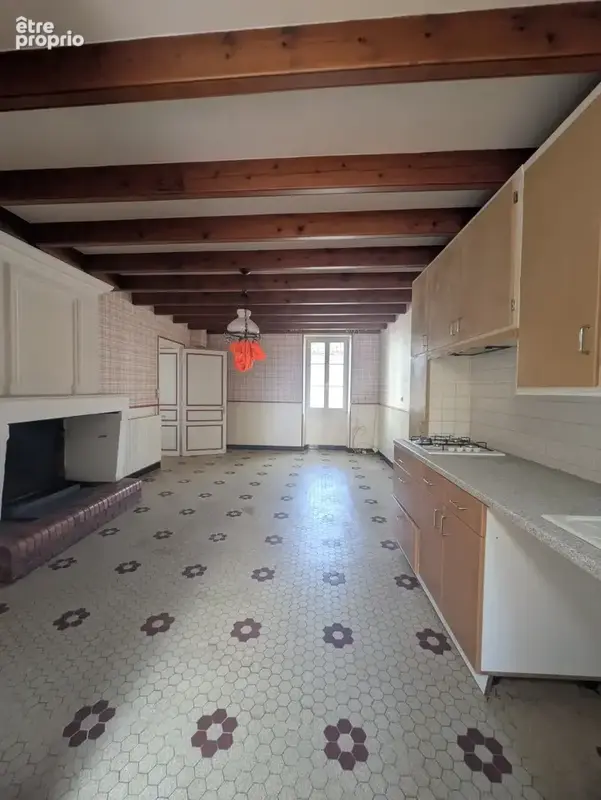 Charmante maison charentaise d'environ 145 m2 avec 4 chambres-dépendances et grenier aménageable - photo 5