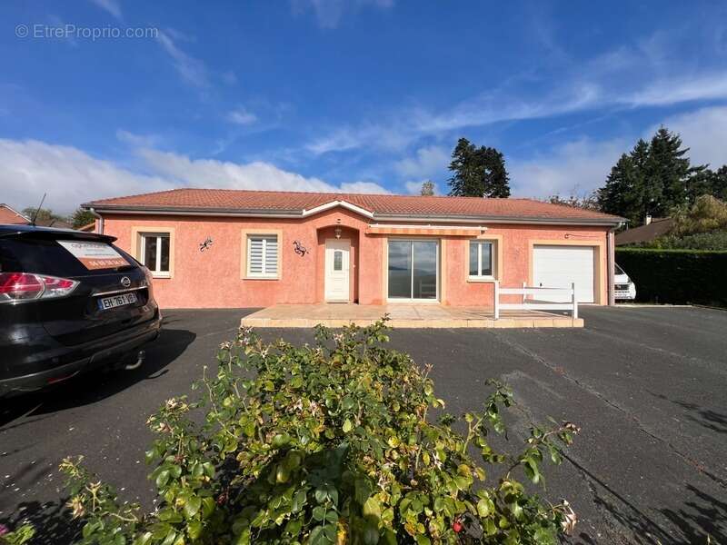 Maison à CHAUFFAILLES