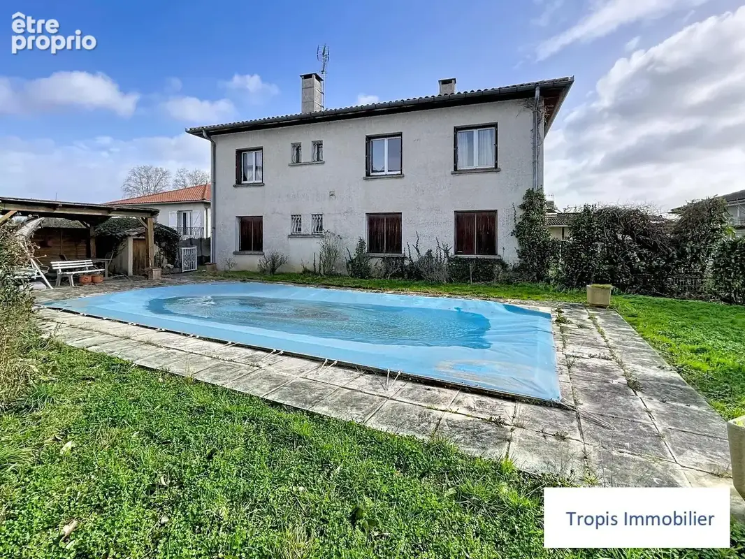   - Maison à PORTET-SUR-GARONNE