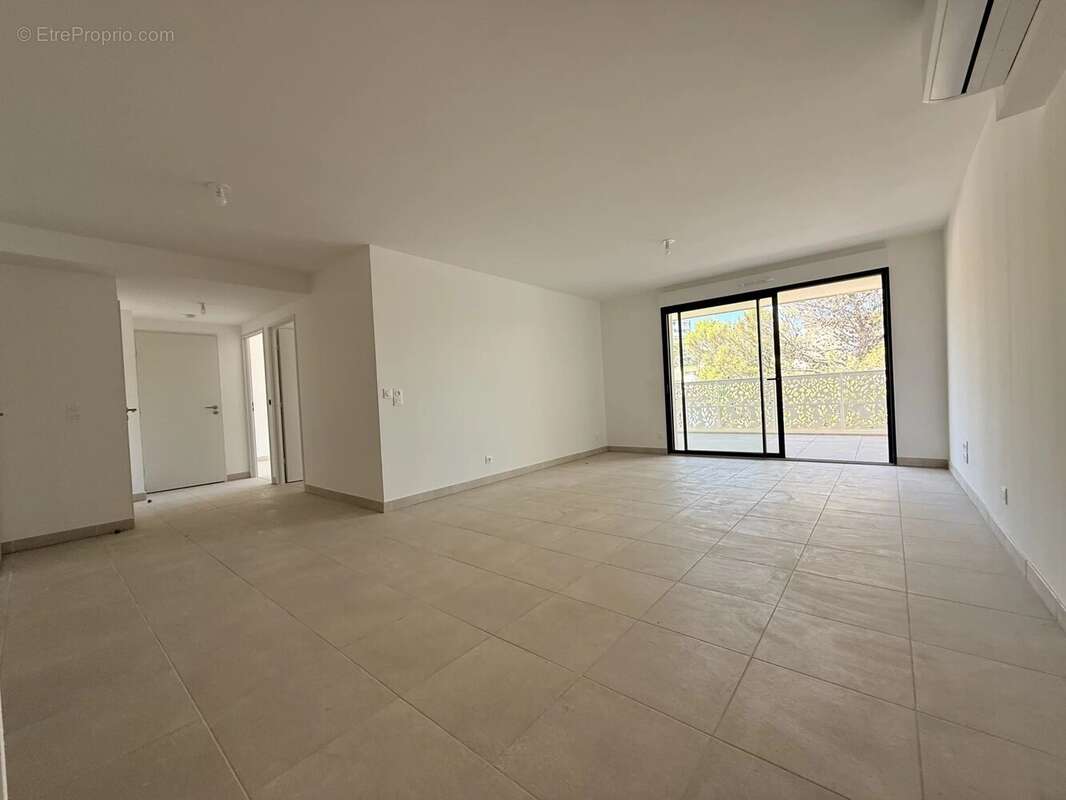 Appartement 65 m² à Nimes  - photo 3