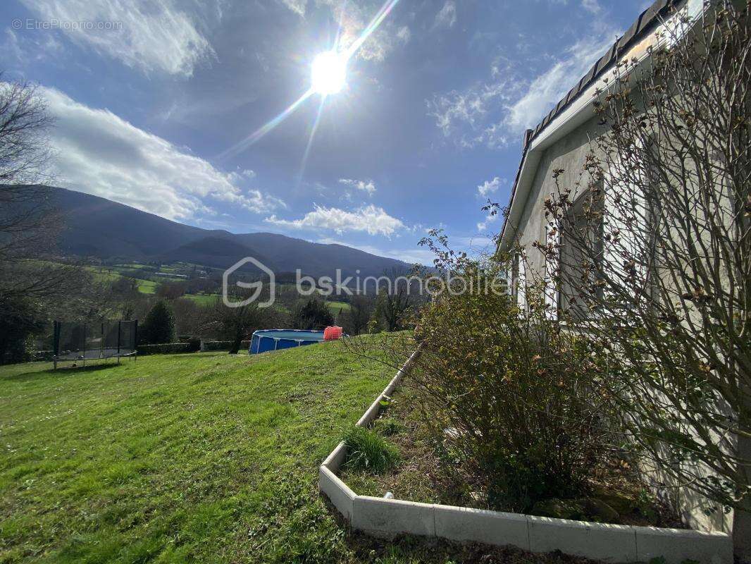 Maison, 5 chambres, grand jardin et atelier - photo 7