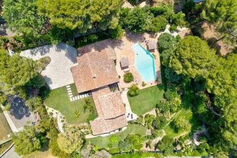 Maison à MOUGINS