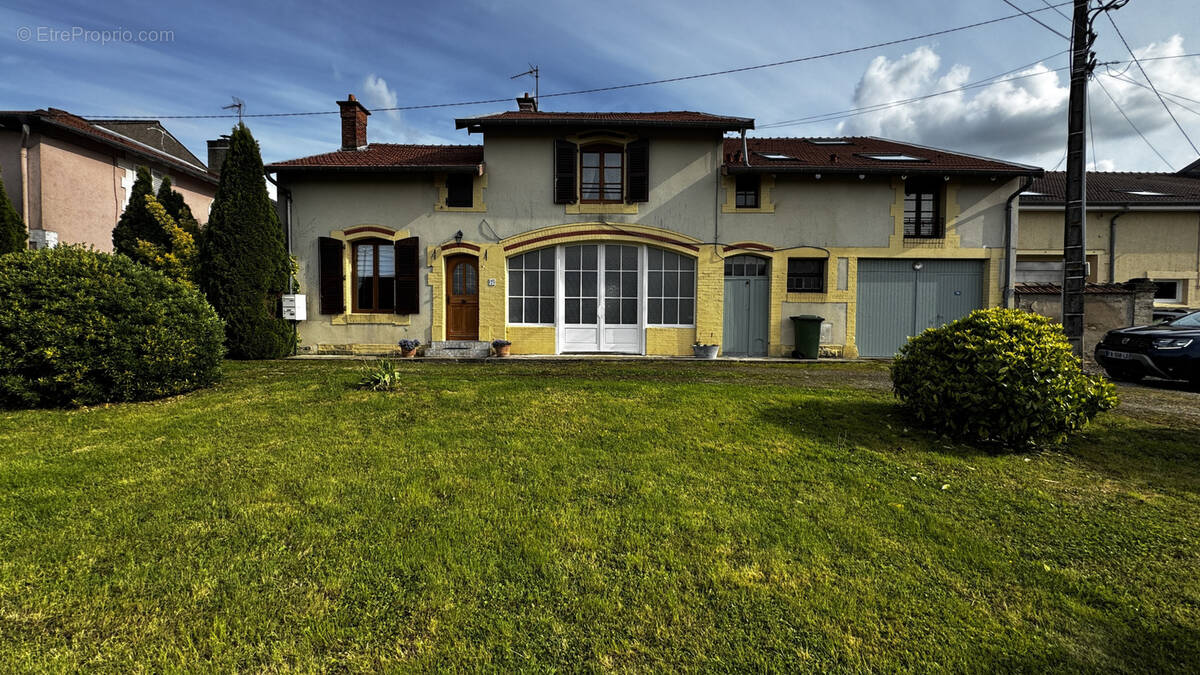 Maison à ETAIN