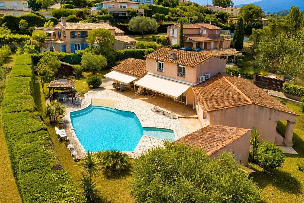 Maison à VALBONNE