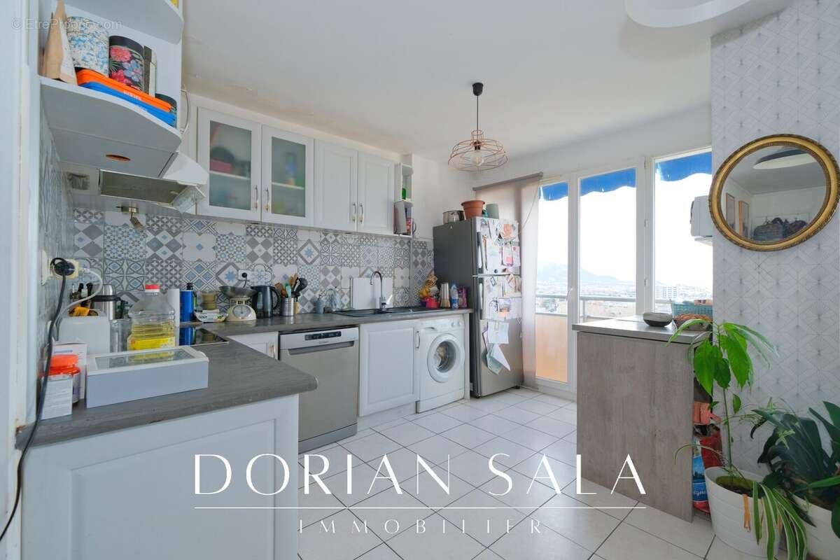 Appartement à MARSEILLE-9E