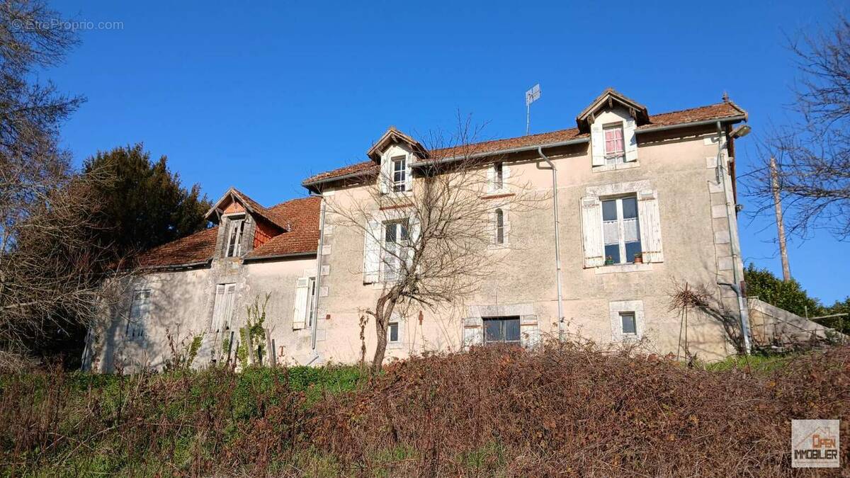 Appartement à CHASSAIGNES