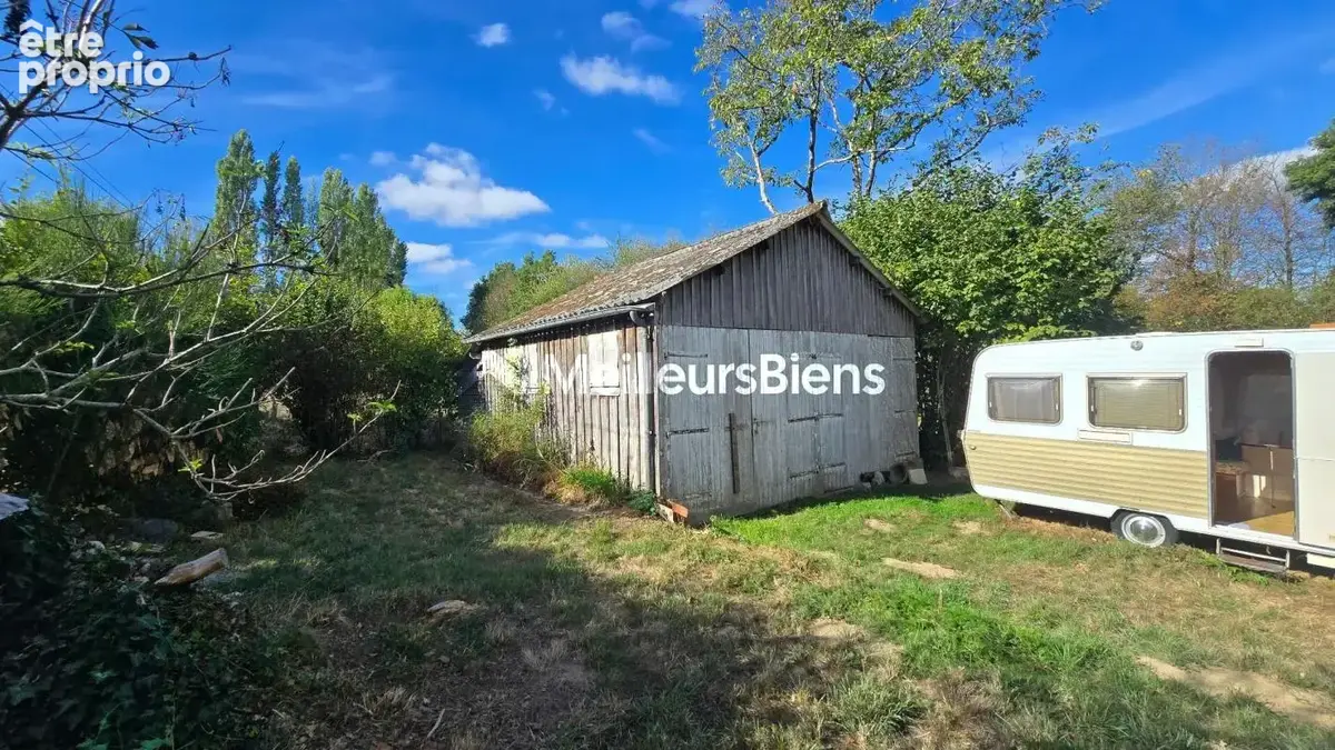 Photo Terrain à Erce-En-Lamee au prix de 21 000€