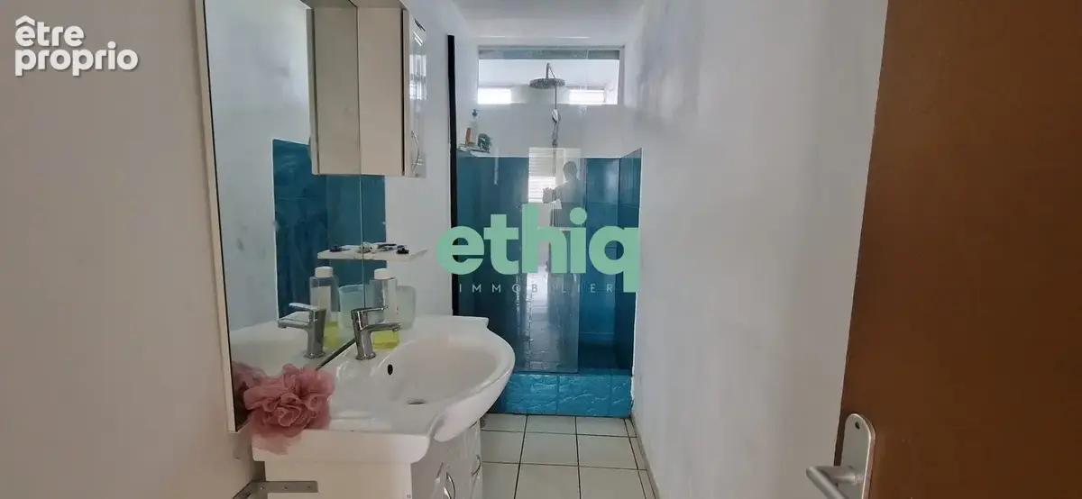 Appartement 80 m² à Les Abymes  - photo 8