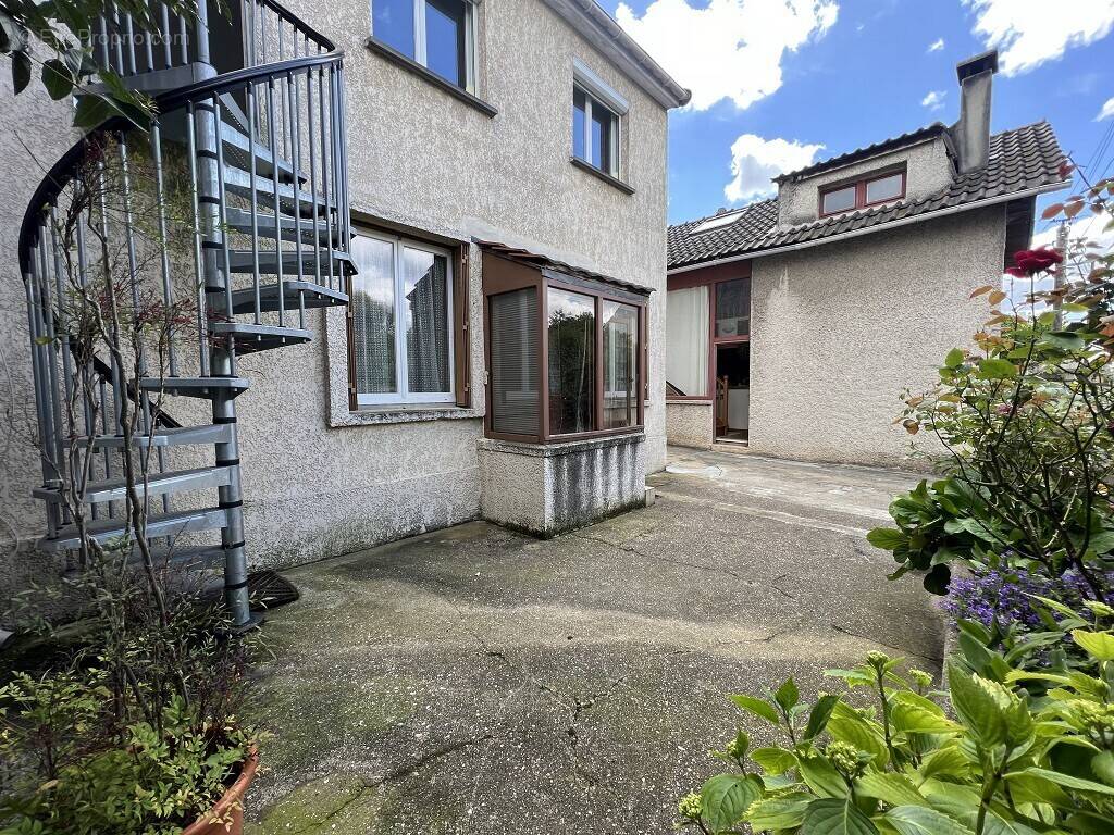 Appartement à BONNEUIL-SUR-MARNE