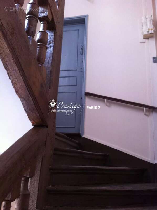 Appartement à PARIS-3E