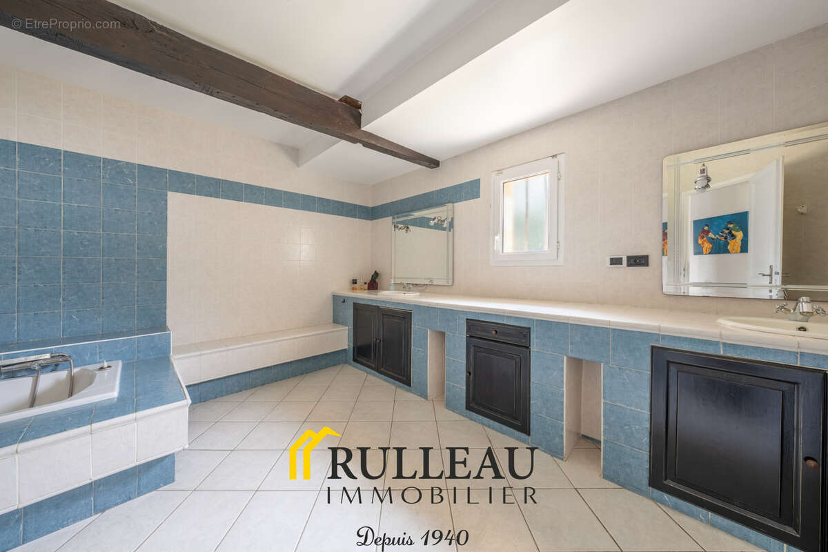 Maison à AMBES