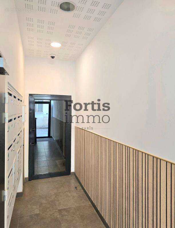 Appartement à PARIS-18E