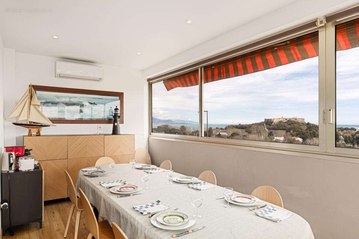 Appartement 4 pièces avec vue Port Vauban, mer et montagnes – Antibes - photo 5