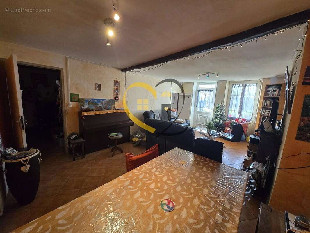 Maison à MENETOU-SALON