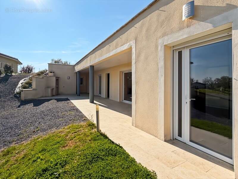 Maison à AIGNAN