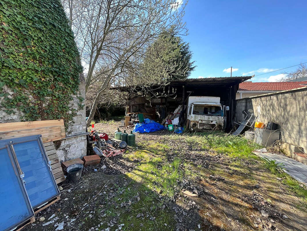 Terrain à VITRY-SUR-SEINE