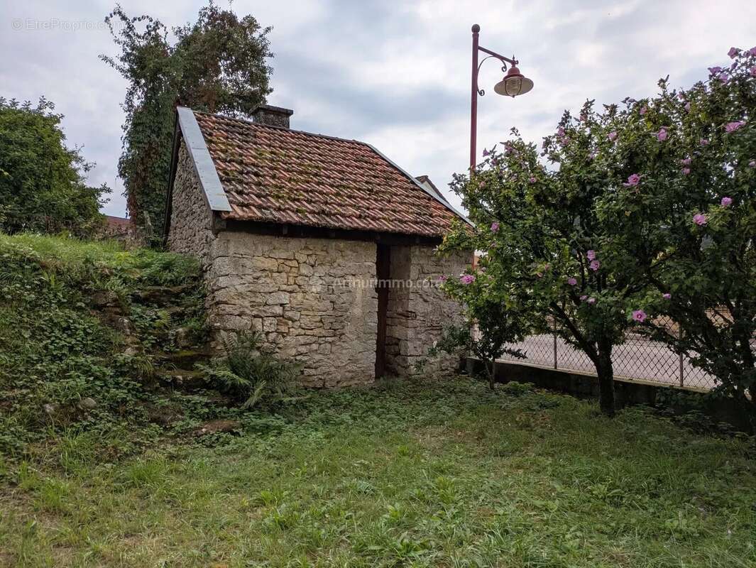 Maison à REBEUVILLE