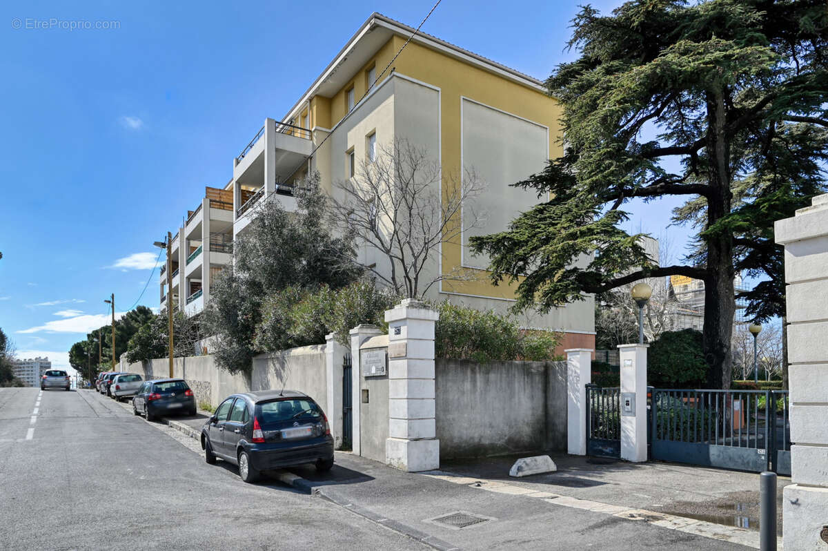 Appartement à MARSEILLE-14E