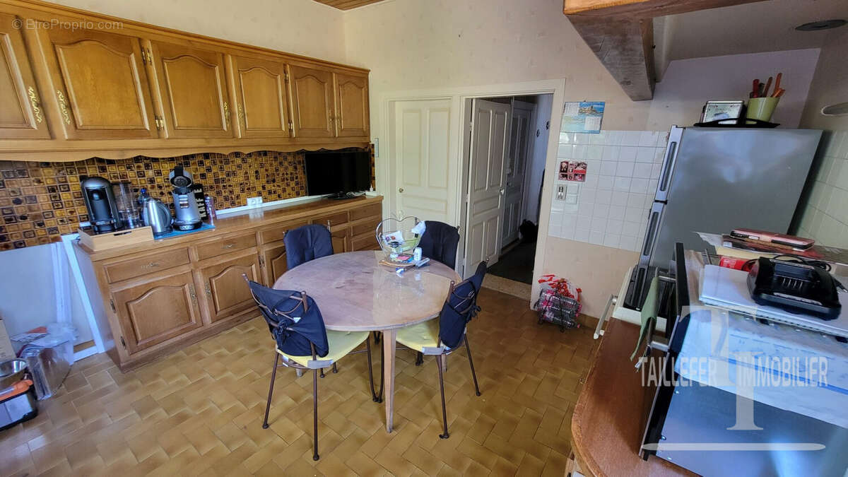 Maison 98 m² à Dournazac  - photo 8