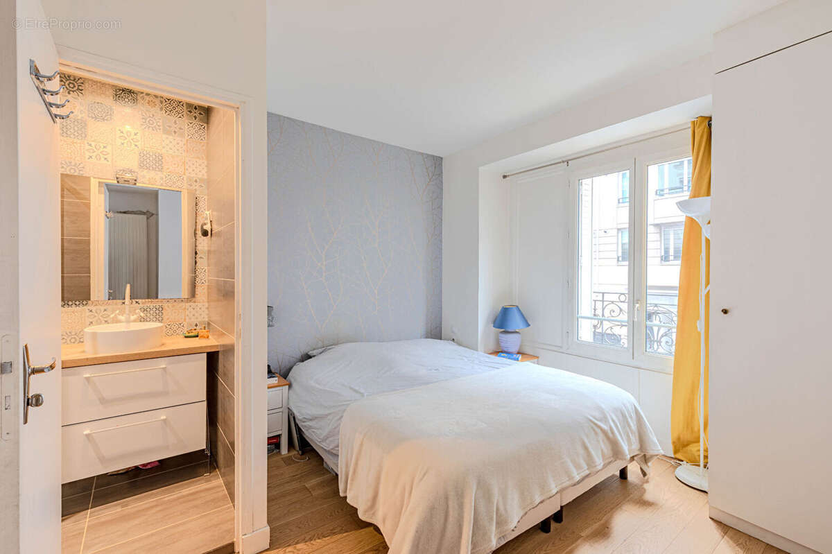 Appartement à PARIS-20E
