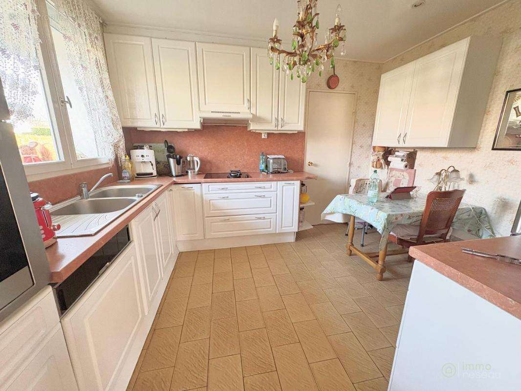 Maison à OZOIR-LA-FERRIERE