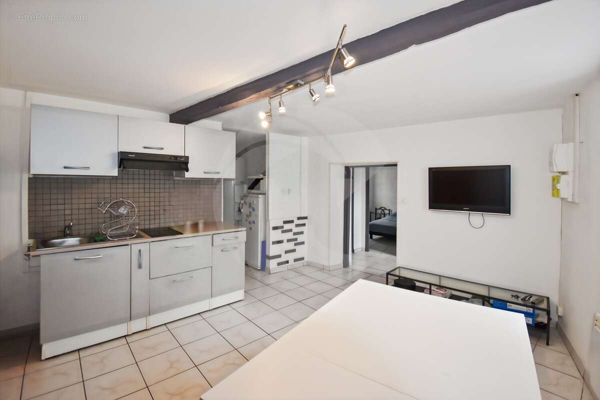 Appartement à NEGREPELISSE