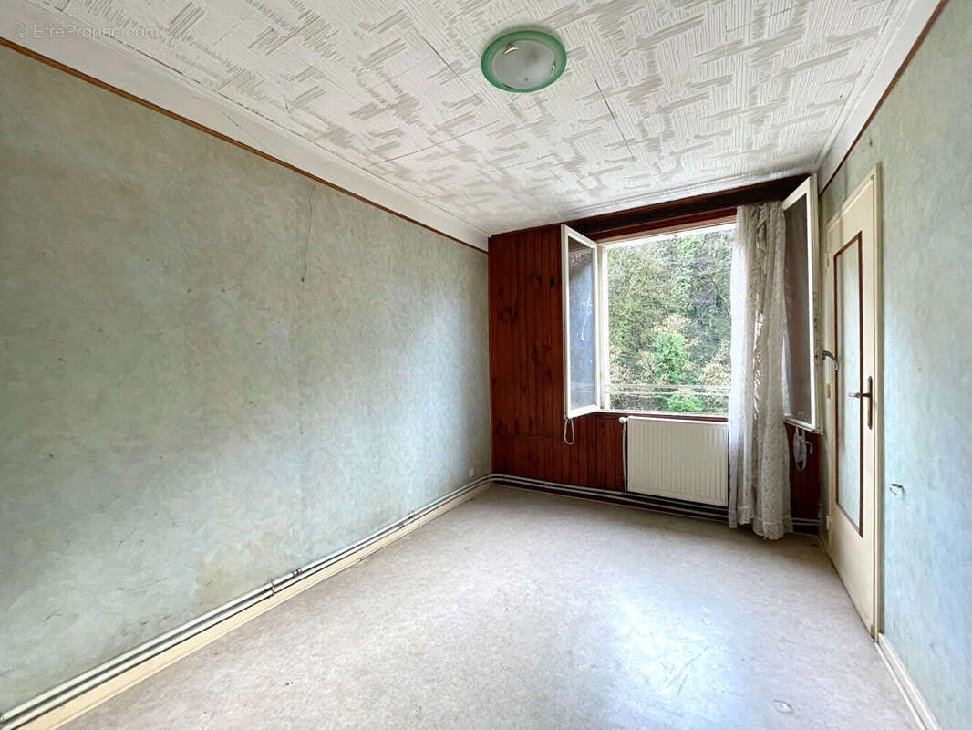 Appartement 5 pièces à fort potentiel à Joeuf - photo 6