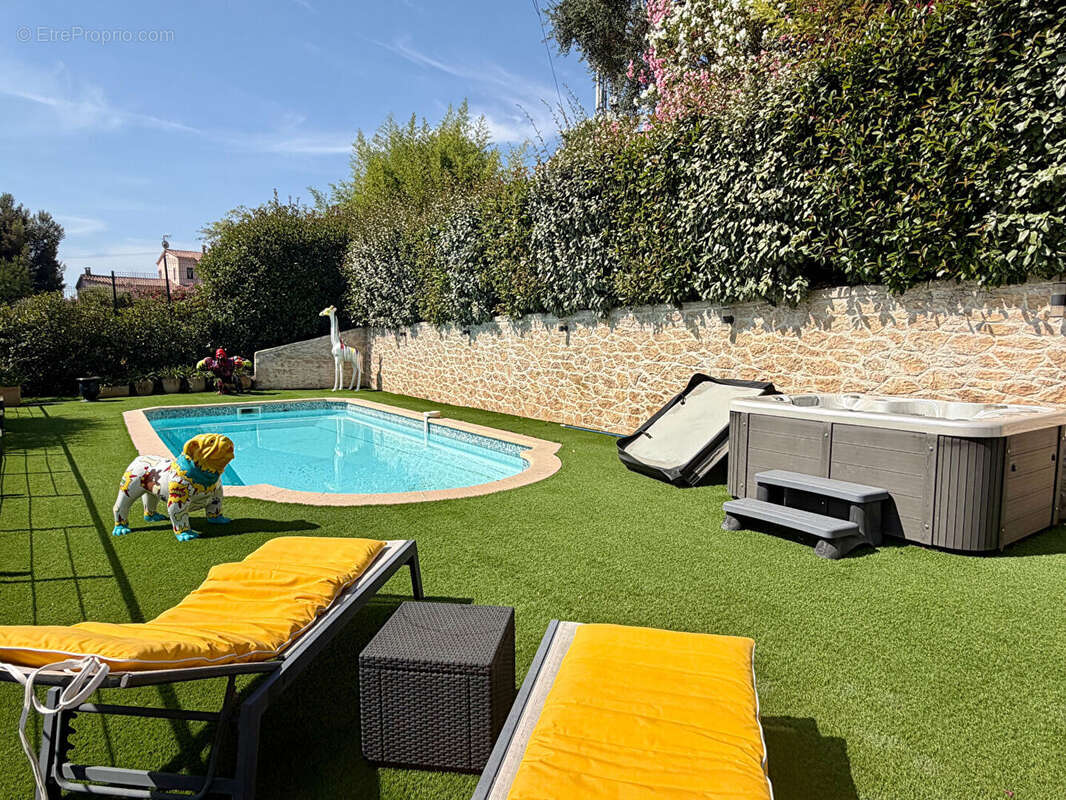 Cagnes sur mer - villa d'exception piscine - photo 6