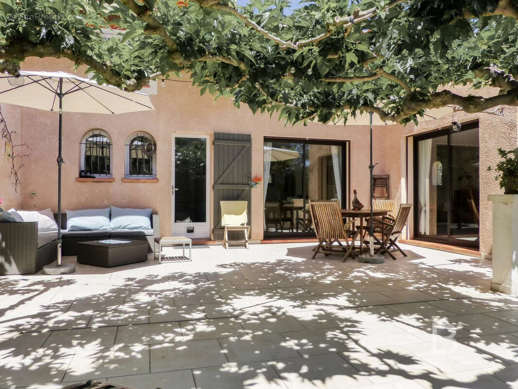 Maison à CARQUEIRANNE