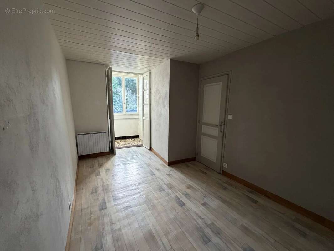 Appartement à OLORON-SAINTE-MARIE