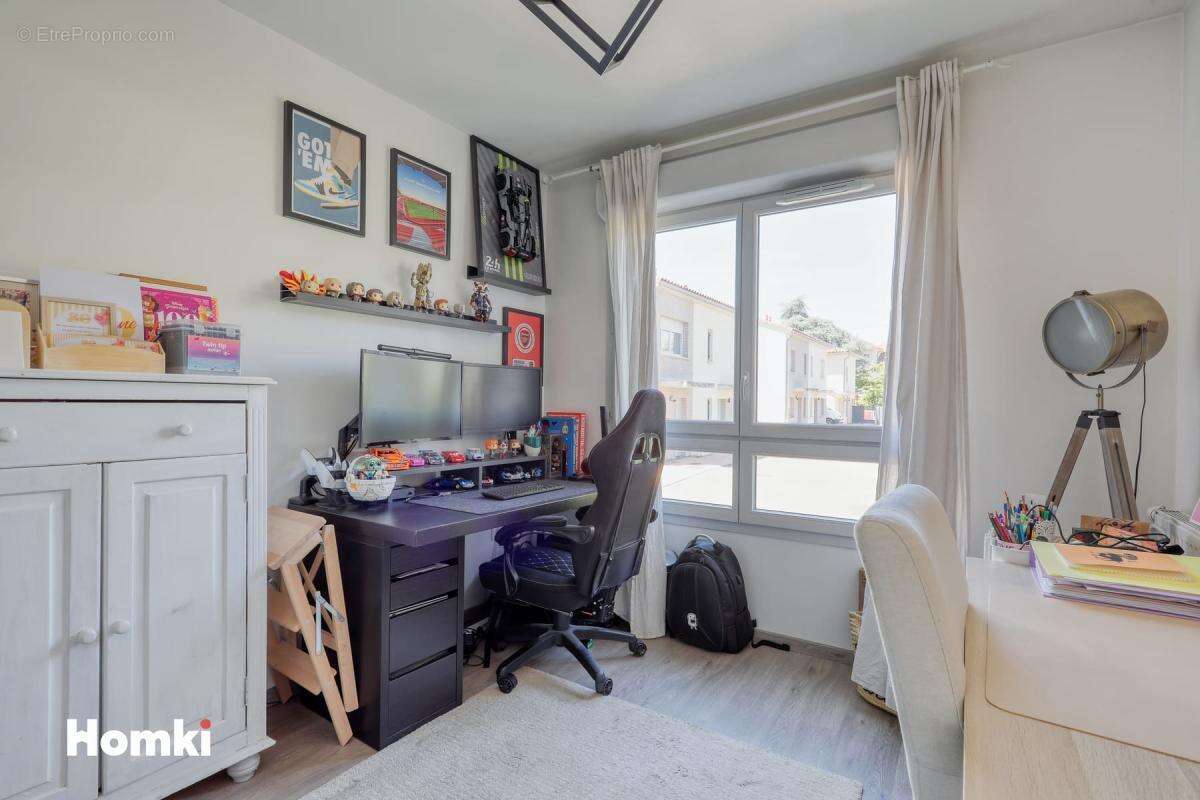 Appartement T3 de 62 m2 à Blagnac 31700, Avenue Lucien Servanty - photo 10