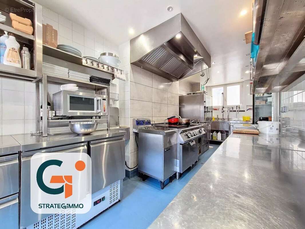 Commerce à LA BOUILLE