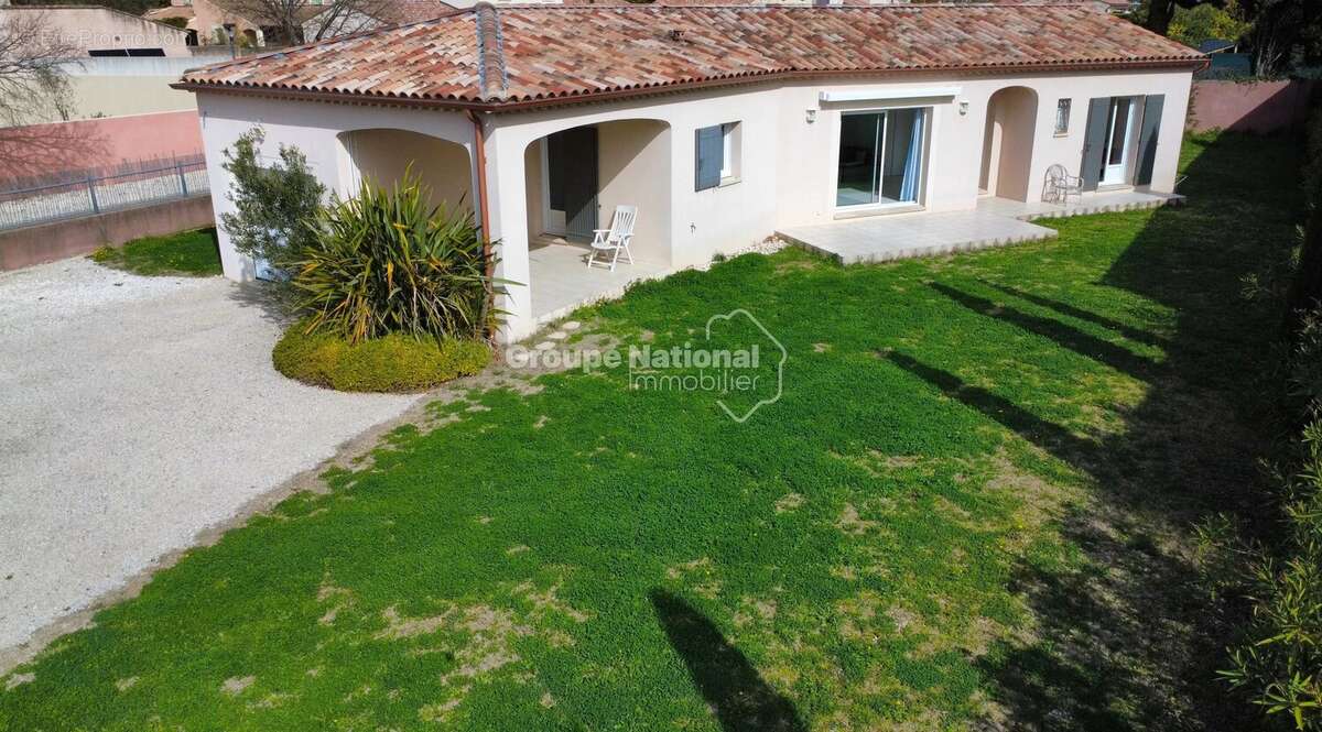 Maison à PERNES-LES-FONTAINES