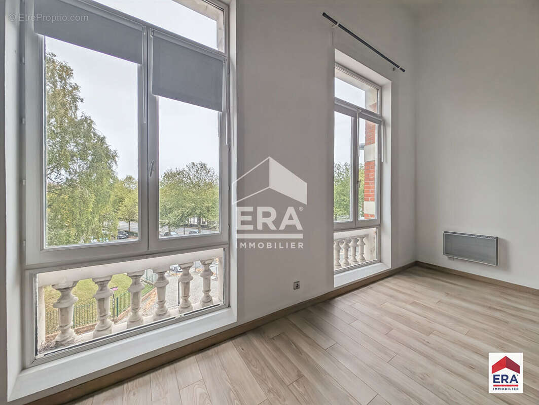 Appartement Duplex - 58 m² - Parking privatif - Cave - Roubaix Barbieux - photo 3