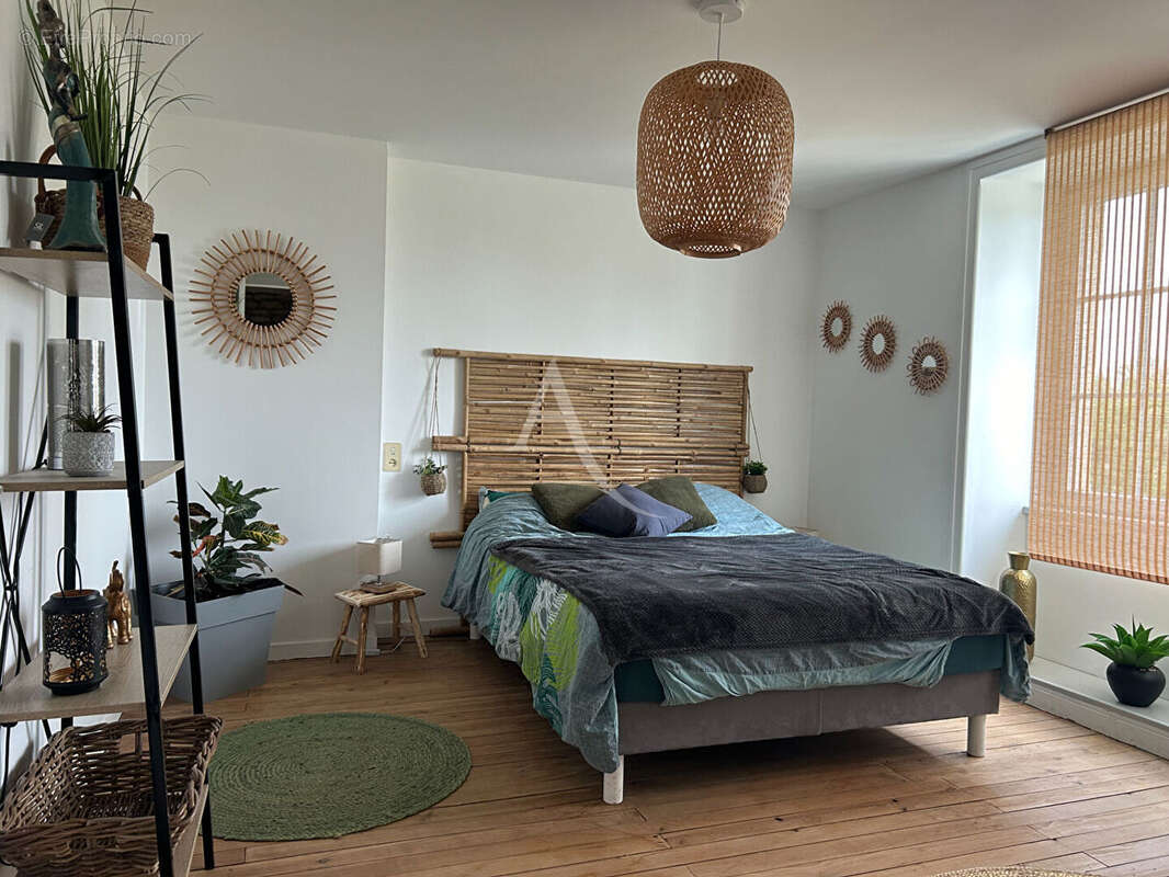 Maison à CHAILLE-LES-MARAIS