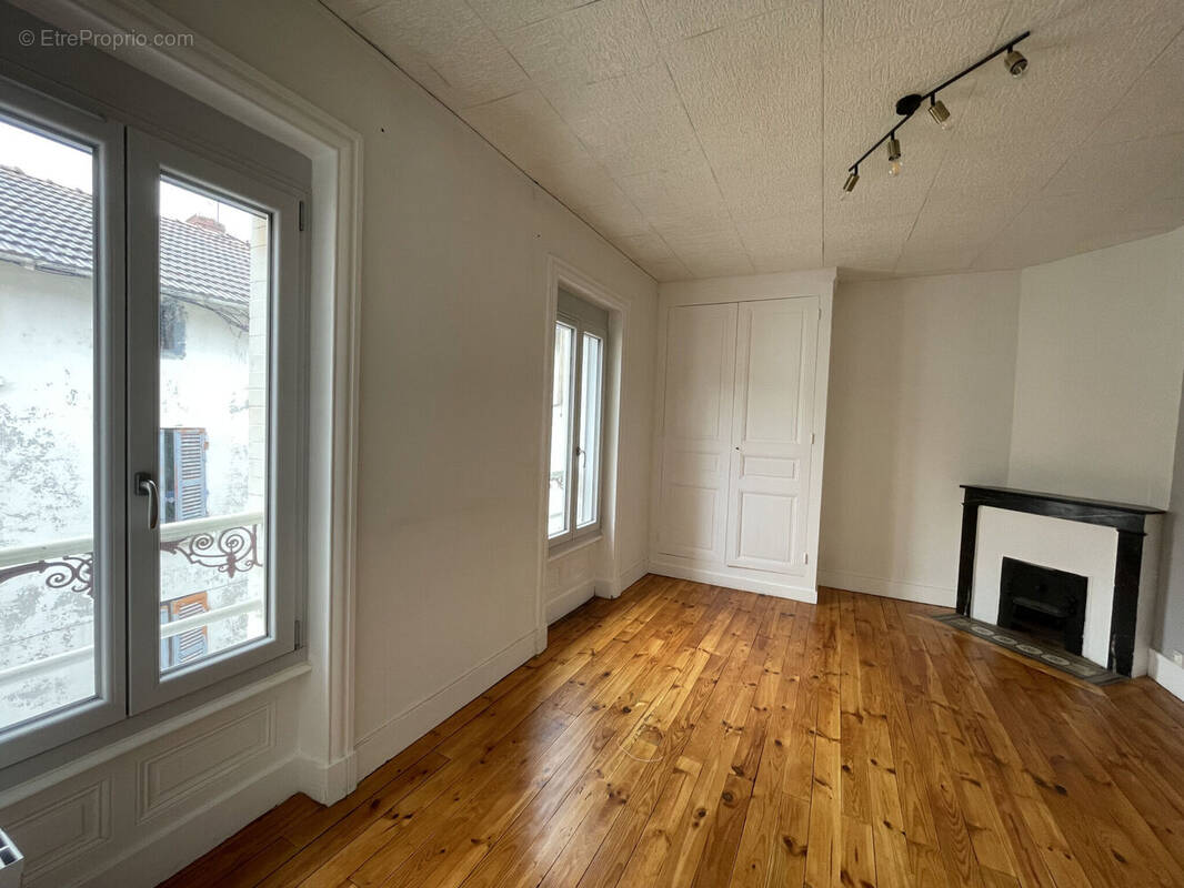 Photo 1 - Maison à AMPLEPUIS