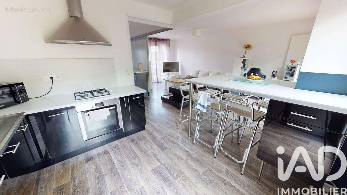 Maison 85 m² à Vert-Saint-Denis  - photo 9