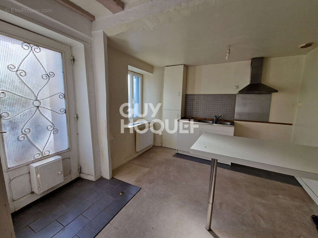 Maison à BOUERE