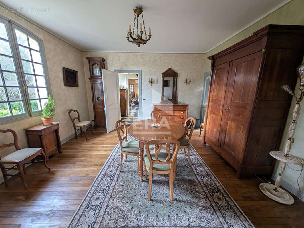 Maison à MONTPON-MENESTEROL
