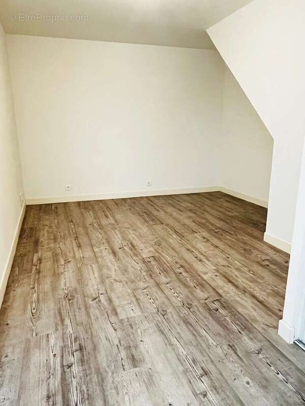 Appartement à MARSEILLE-1E