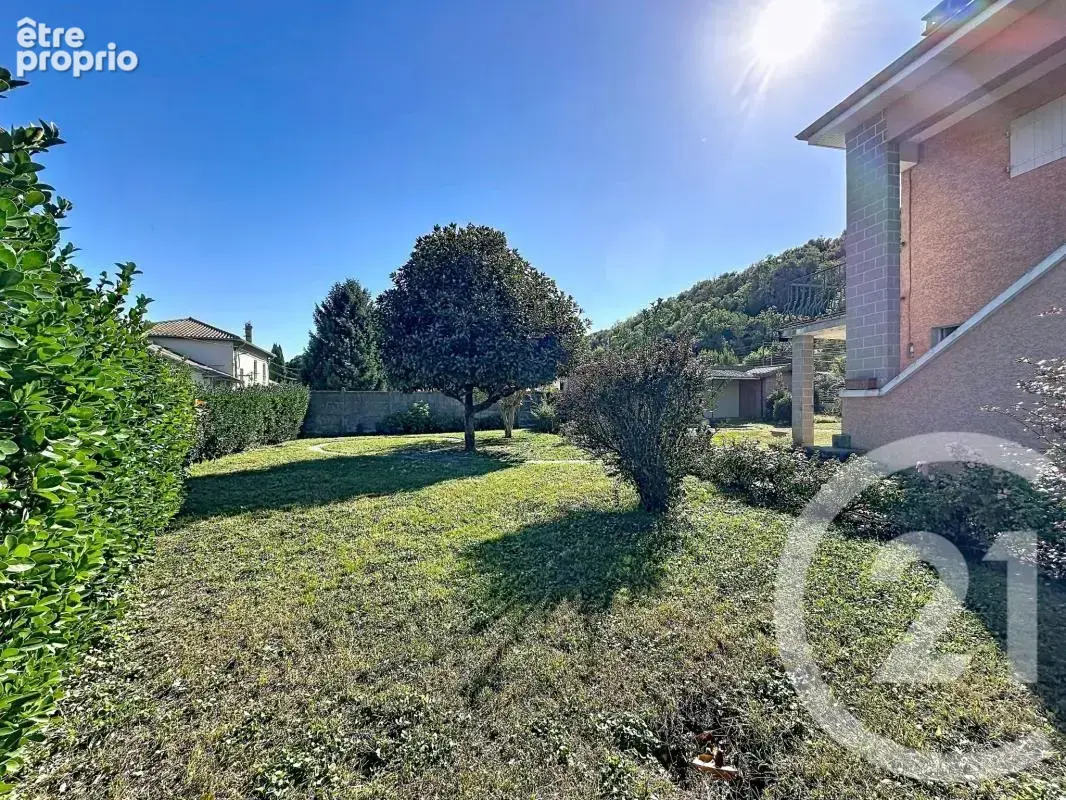 Maison 6 pièces 107 m² à vendre à Givors (69700) - photo 4